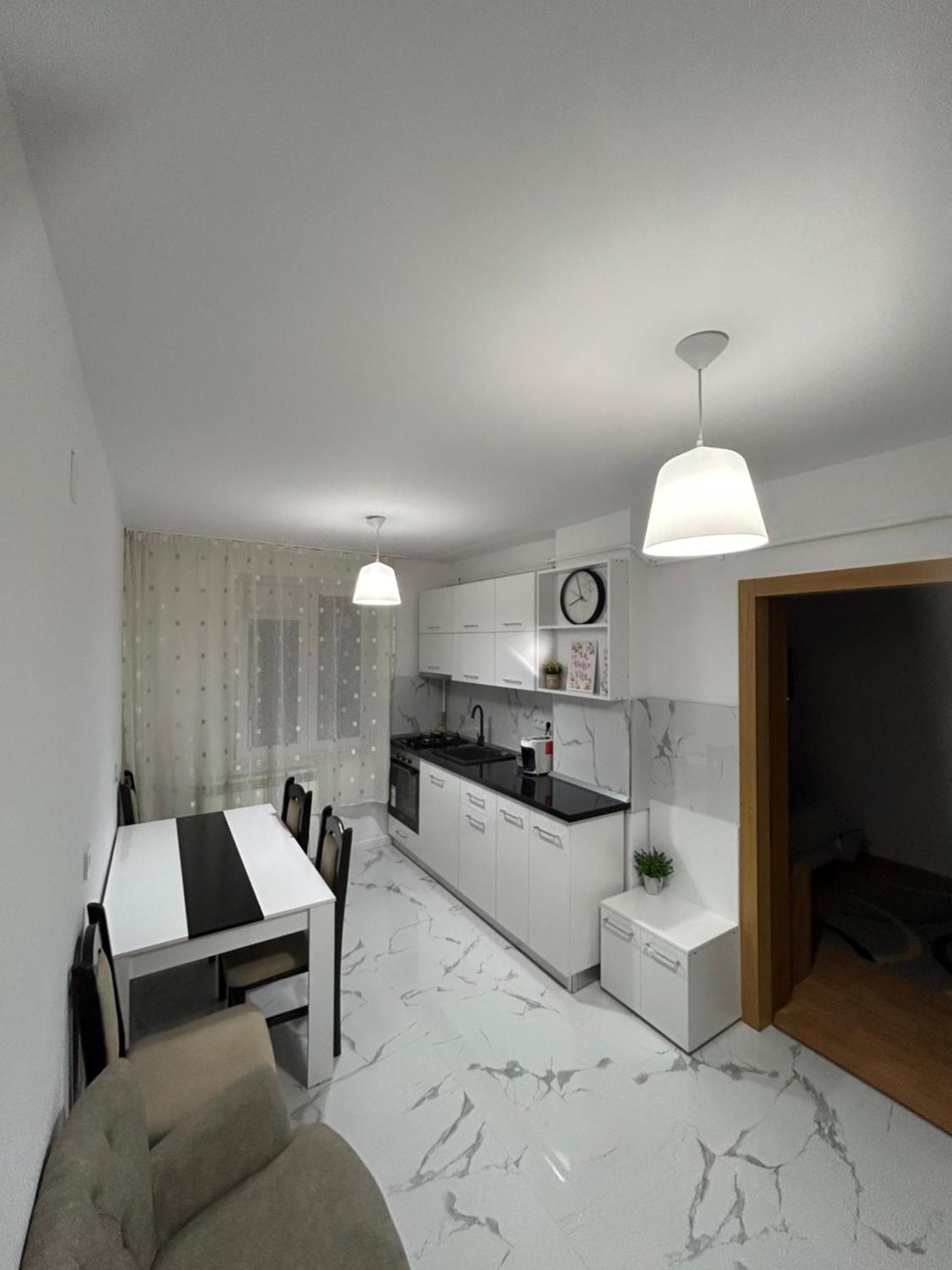 Apartament Central Râmnicu Vâlcea Exteriör bild